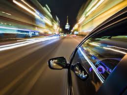 إدارة المرور: زيادة سرعة المركبة يقلل مجال الرؤية على الطريق
