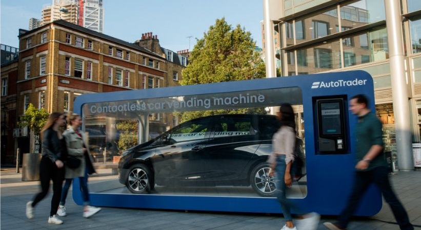 الآن يمكنكم شراء سيارة رينو زوي من آلة بيع سيارات في شوارع لندن
