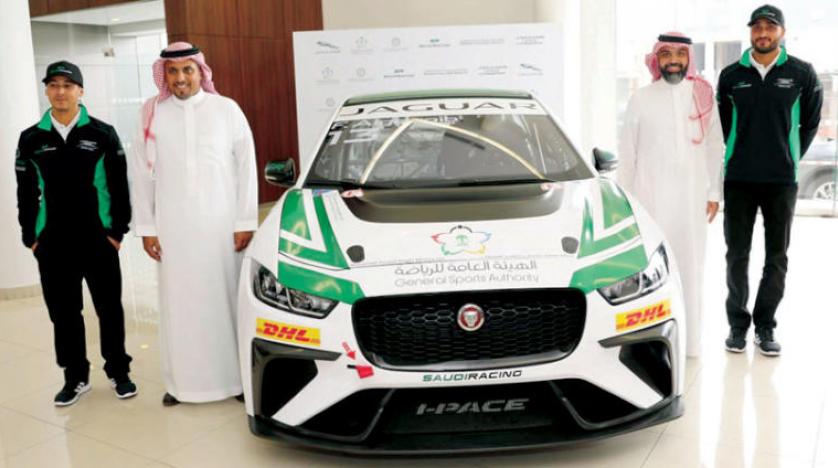 الاتحاد السعودي للسيارات يقدم الفريق السعودي للسيارات المشارك في الفورمولا إي