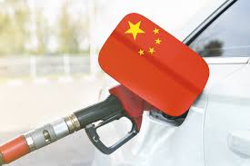 التوسع في الإقبال على السيارات الكهربائية في الصين يقلل من الطلب على المنتجات البترولية