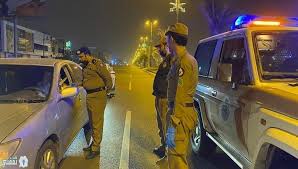 الجهات الأمنية في محافظة جدة تكثف جهودها لتطبيق قرار منع التجول