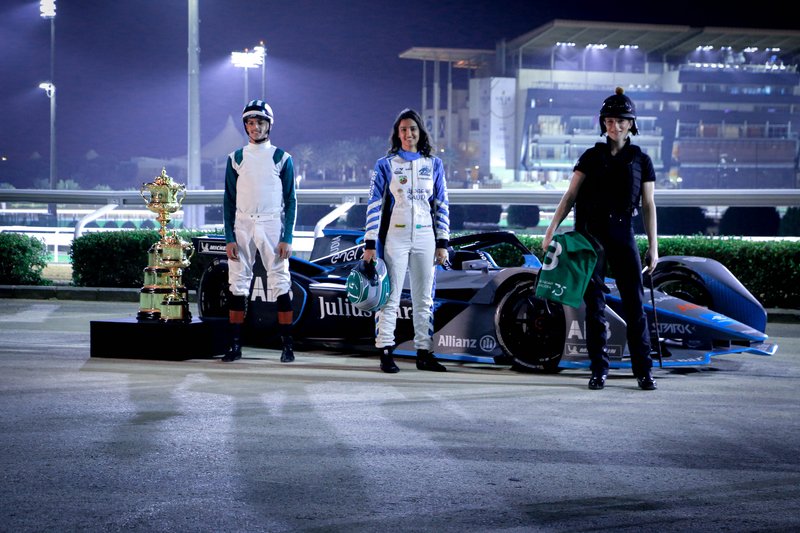 السائقة السعودية ريما الجفالي تنضم لمنافسات سباق السيارات أحادية المقعد