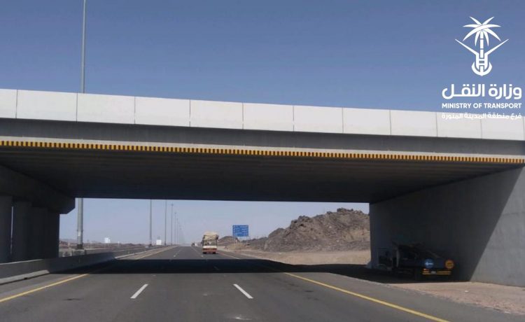 النقل تعلن عن أعمالها في كفاءة تشغيل الطرق لشهر مايو 2021م