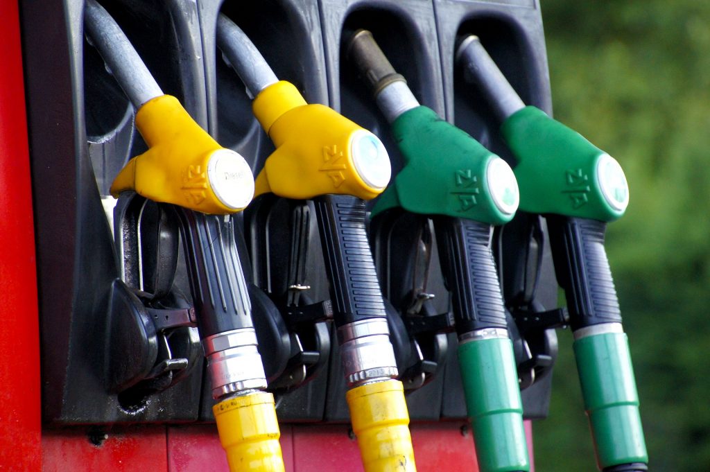 تراجع أسعار البنزين في ألمانيا إلى أدنى مستوى منذ 2006
