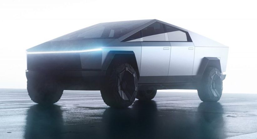 تيسلا تخطط لإطلاق سايبرتراك Tri Motor في عام 2021 وتؤجل الطراز الأساسي لهذا الموعد