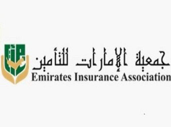 جمعية الإمارات للتأمين تقدم مقترحاً لتعزيز السلامة المرورية على الطرق