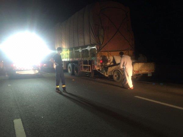 حادث مروع يودي بحياة مواطن تحت عجلات شاحنة بالباحة