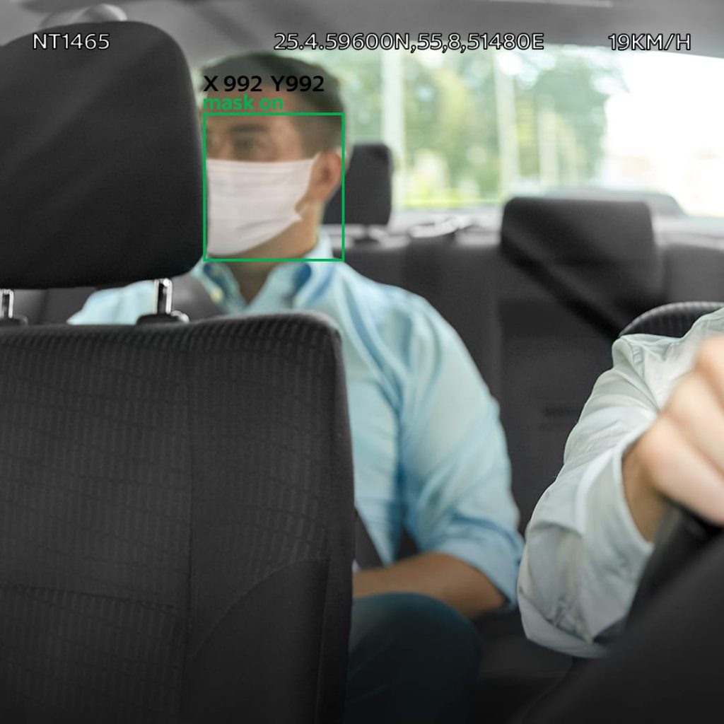 دبي توظف التقنية لمخالفات الإجراءات الاحترازية في مركبات الأجرة