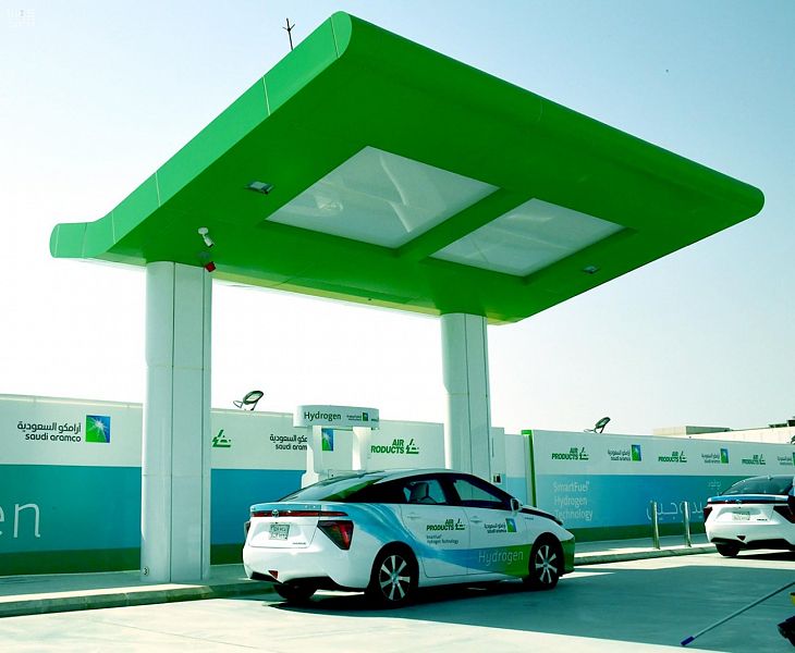 شاهد أول محطة لتزويد السيارات بوقود الهيدروجين في المملكة