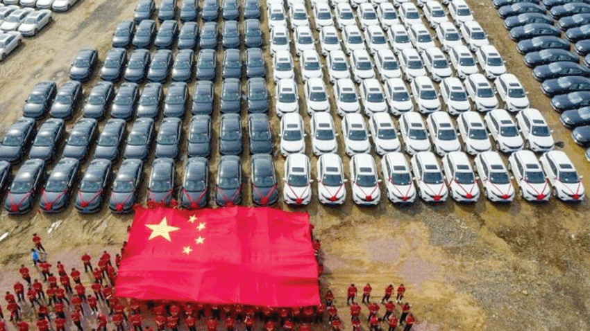 شركة صينية تهدي موظفيها آلالف السيارات مكافأت لهم بسبب زيادة الأرباح السنوية