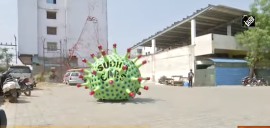 صنع سيارة على شكل فيروس كورونا في الهند للتوعية بالفيروس ومخاطره