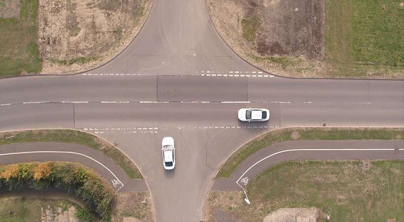 فورد تطرح نظاماً للتخلّي عن إشارات المرور على التقاطعات