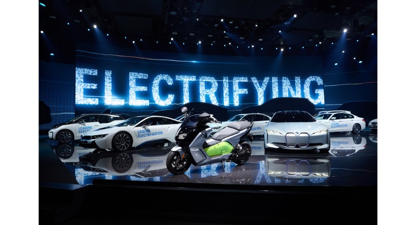 مبيعات قياسية لمركبات BMW الكهربائية