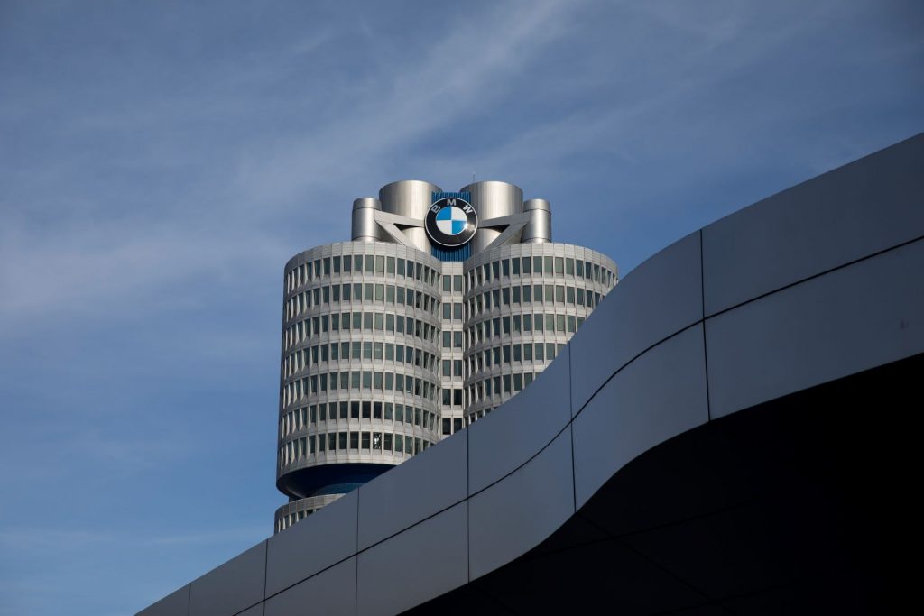 مجموعة BMW و جاكوار لاندروفر في شراكة جديدة للسيارات الكهربائية