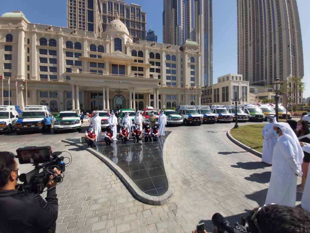 مجموعة الحبتور تسلم إسعاف دبي 18 مركبة إسعافية