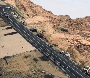 مصرع واصابة 6 أشخاص في حادث تصادم على طريق بيشه