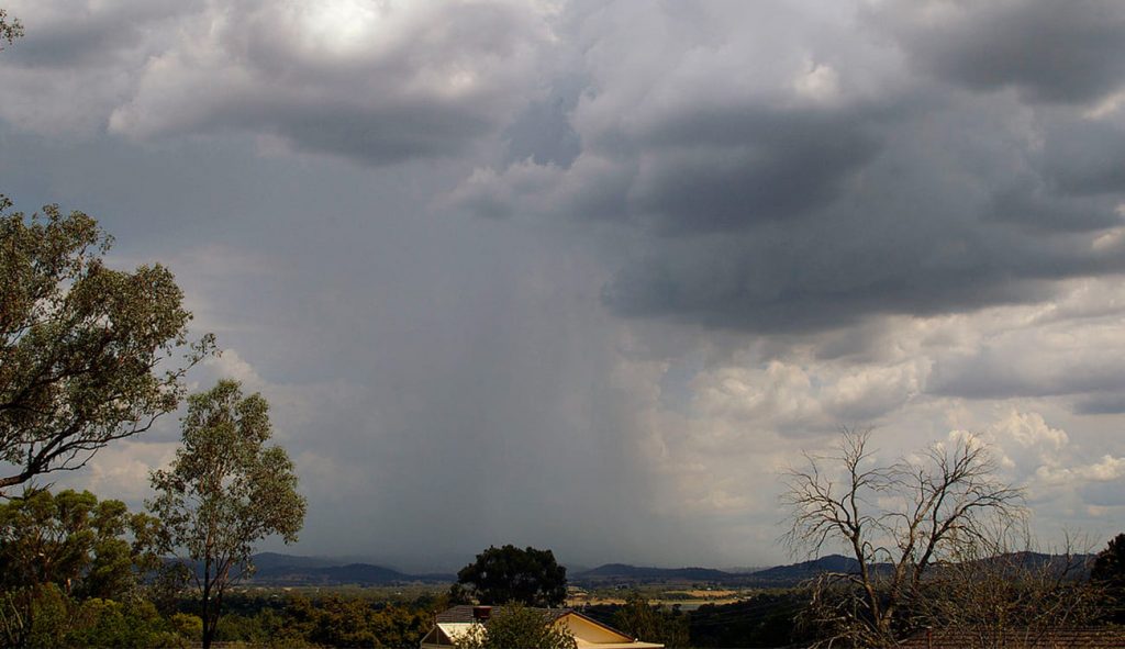 هطول أمطار رعدية متوسطة على تبوك، الجوف، الحدود الشمالية