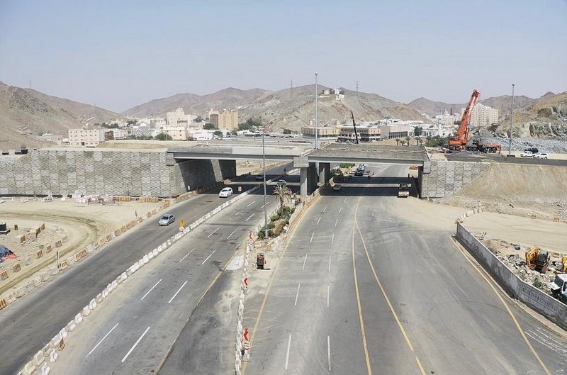 هيئة تطوير مكة إنجاز 98 في المئة من جسر تقاطع الطريق الدائري الثالث مع شارع الحج