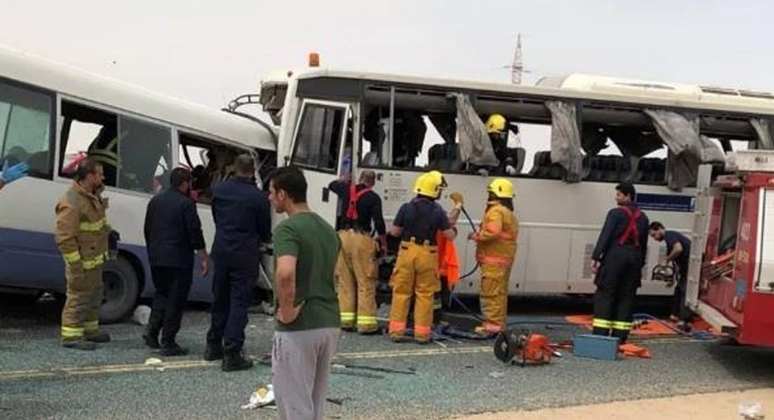 وفاة 15 شخصا في حادث تصادم بين حافلتين