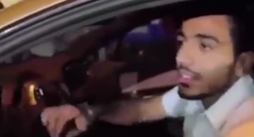 بالفيديو: كهربا يتجول بسيارته الفاخرة في القاهرة