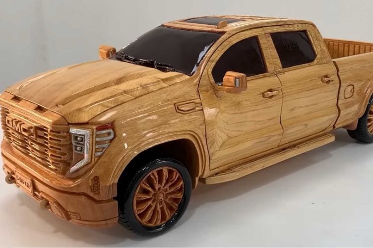إبداع خشبي جديد في عالم السيارات.. وهذه المرة يستند إلى جمس سييرا 2023