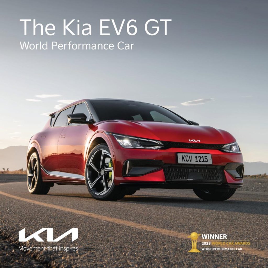 كيا EV6 جي تي تفوز بجائزة سيارة الأداء العالمية لعام 2023