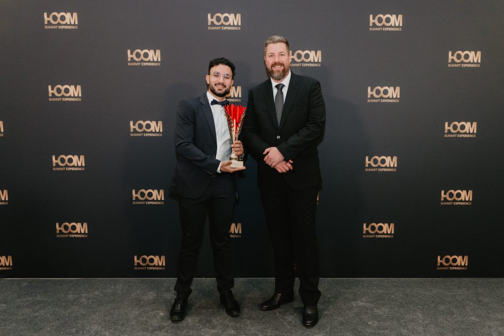 جاكوار لاند روفر تفوز بجوائز I-COM الإبداعية 