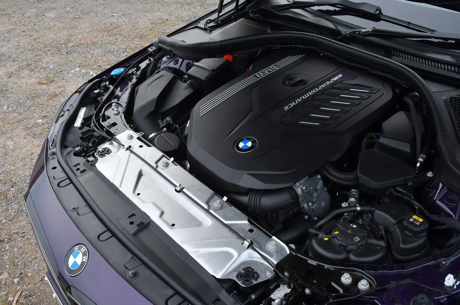 BMW أحد اقطاب الصناعه المهتمين بالوقود الاليكتروني