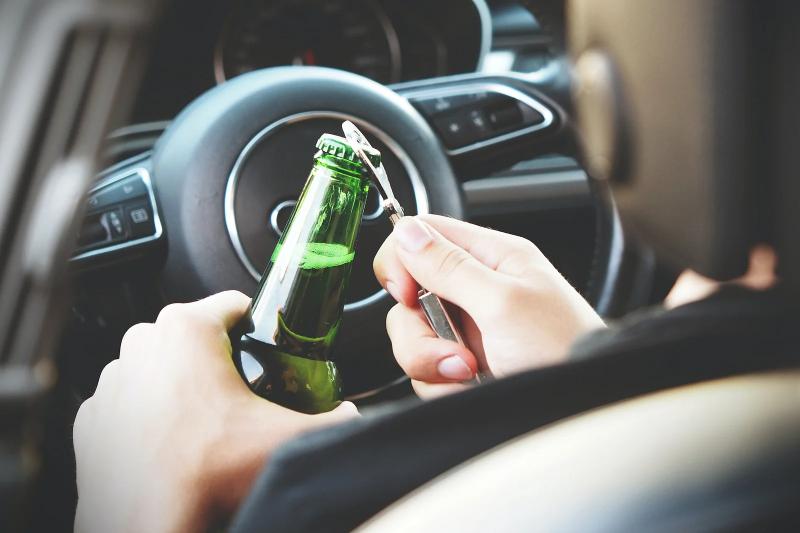 جنرال موتورز وإدارة السلامة المرورية على وشك القضاء على القيادة تحت تأثير الكحول