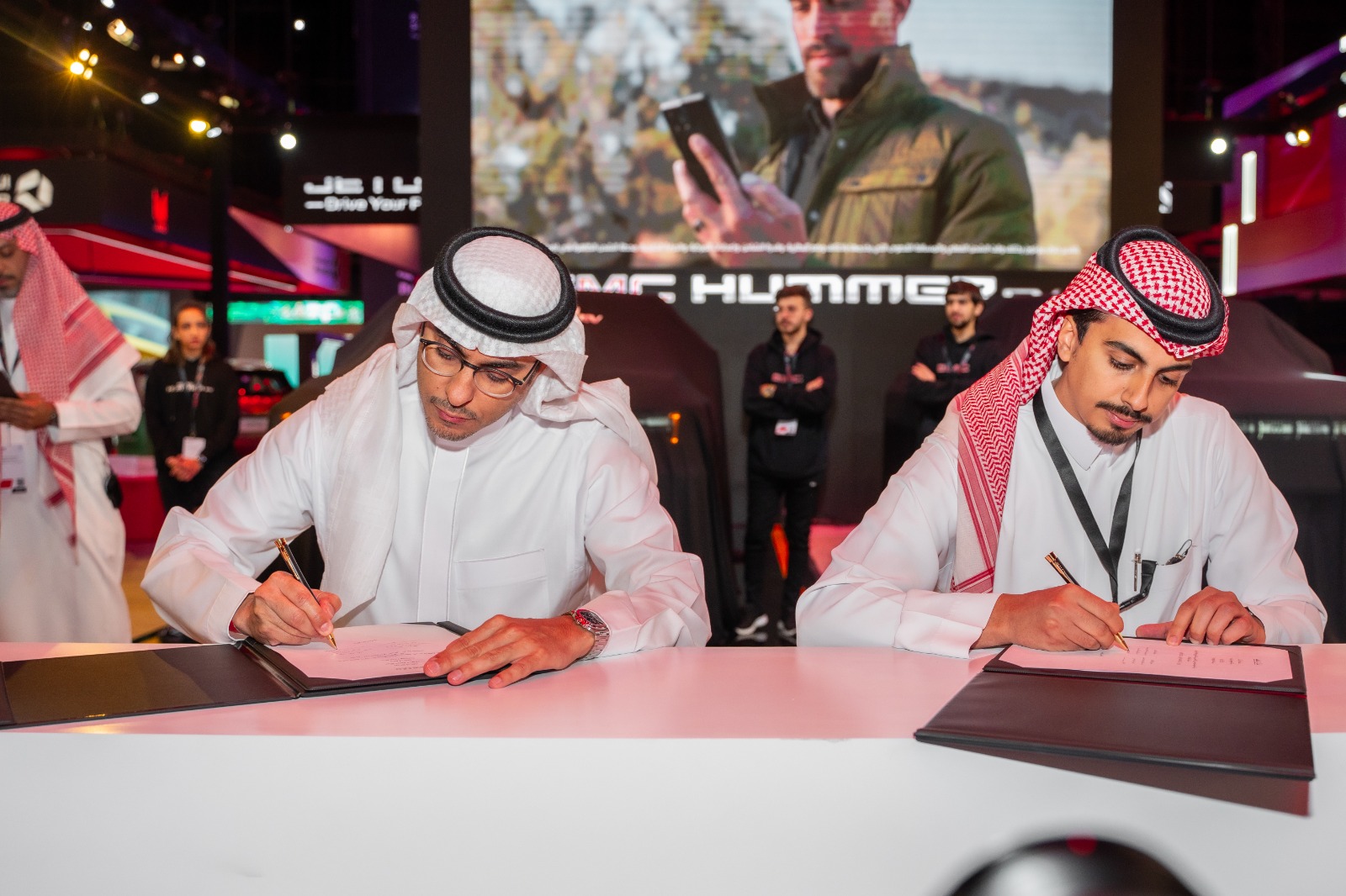 توقيع مذكرة تفاهم مع سمو الأمير فهد بن نواف آل سعود الرئيس التنفيذي لشركة Turning Point
