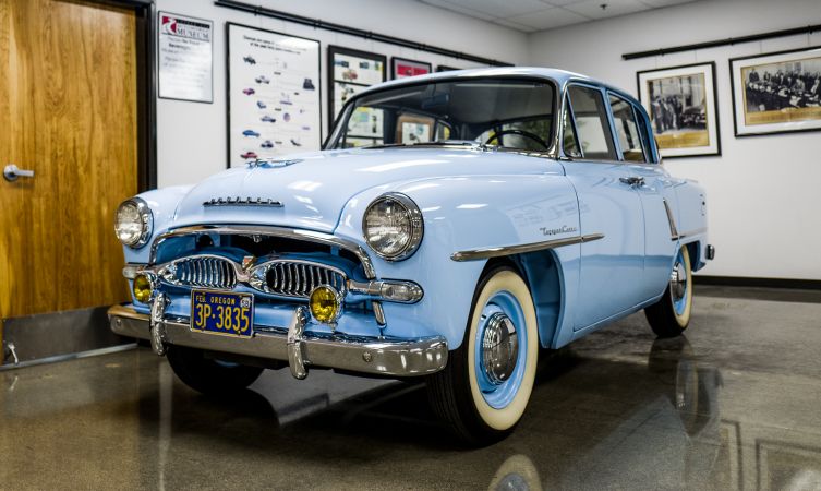 كراون 1958 - أول سيارات تويوتا في أمريكا