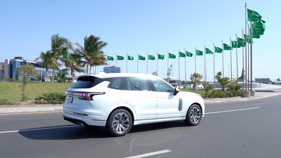 لينك آند كو 09 أفخم SUV عائلية بالسوق السعودي