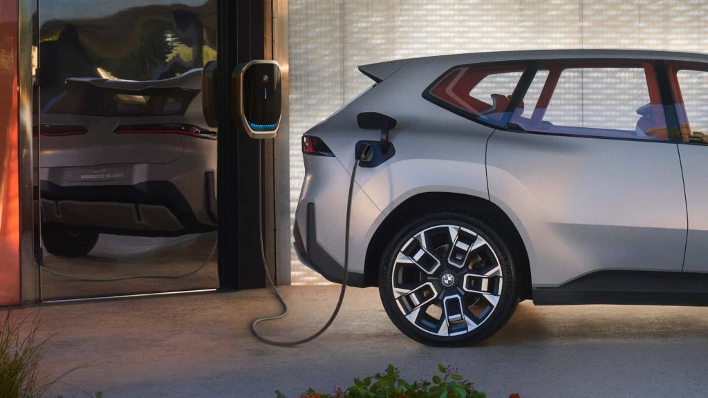 سيارات BMW الكهربائية المستقبلية ستزود منزلك بالطاقة 