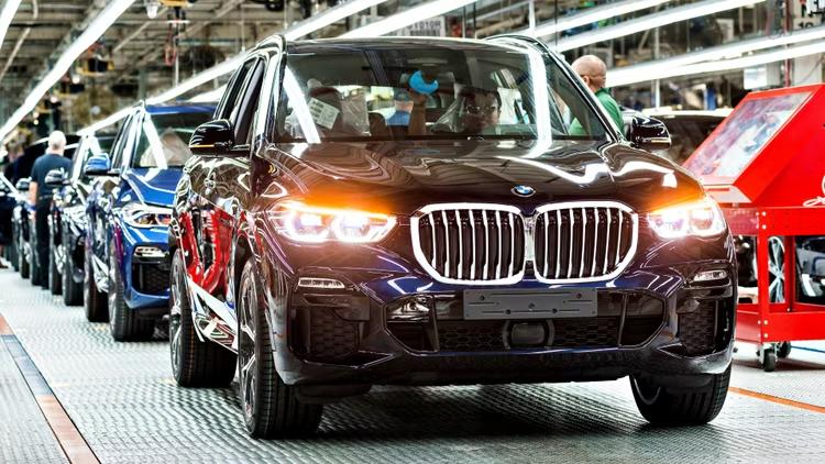 BMW X5 نقطة تحول وتفوق للشركة البافارية 