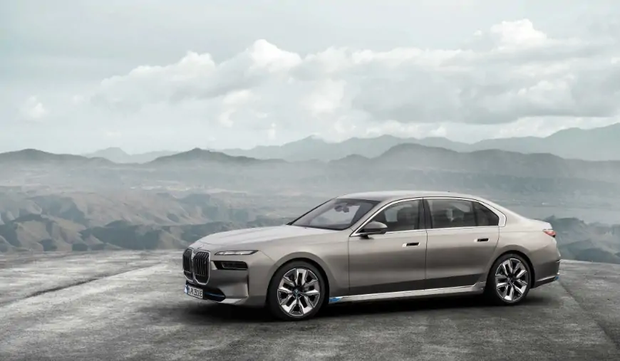 بي إم دبليو الفئة السابعة 2024 BMW 7-Series: دليل شامل يعرض المواصفات والمميزات والاسعار