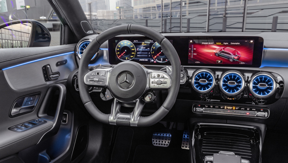 مرسيدس بنز الفئة إيه 2024 "Mercedes-Benz A-Class": دليل شامل يعرض المواصفات والمميزات والأسعار