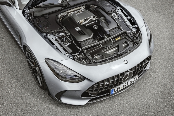 مرسيدس AMG جي تي 2024 "Mercedes-Benz AMG GT": دليل شامل يعرض المواصفات والمميزات والأسعار