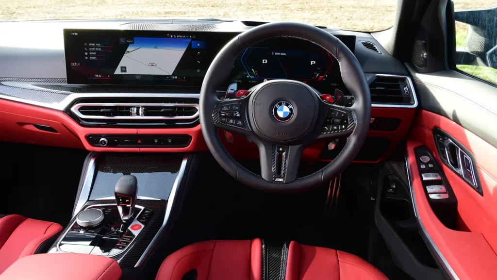 قمرة قيادة BMW M3 تورينج