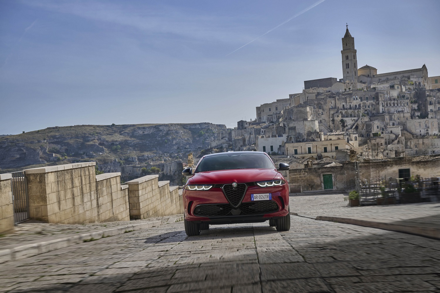 أسعار ومواصفات ألفا روميو تونالي 2024 Alfa Romeo Tonale: دليل شامل