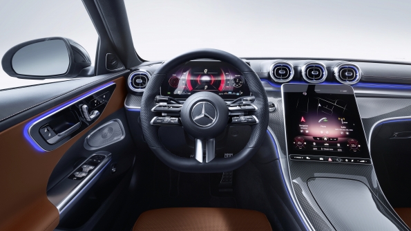 مرسيدس بنز الفئة C 2024 "Mercedes-Benz C-Class": دليل شامل يعرض المواصفات والمميزات والأسعار
