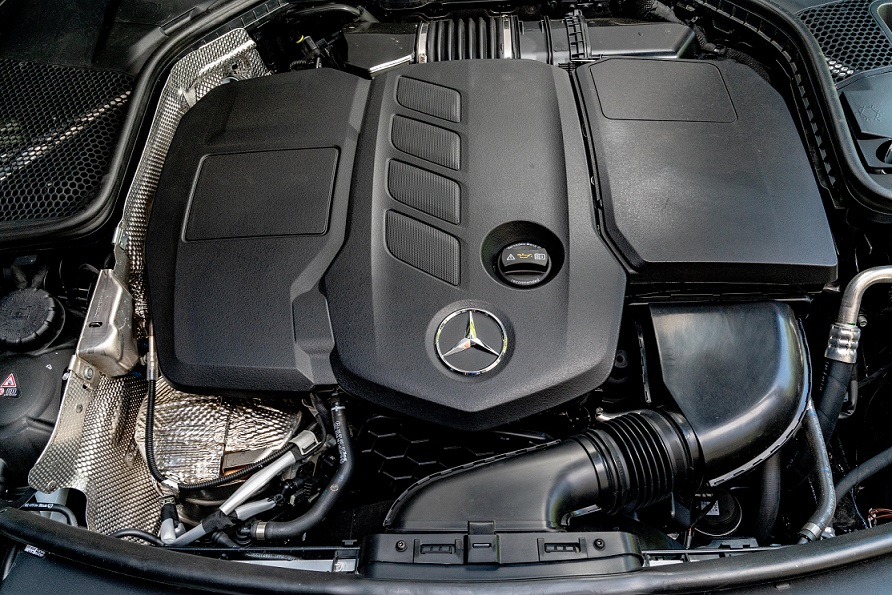 مرسيدس بنز الفئة C كوبيه 2024 Mercedes-Benz C-Class Coupe