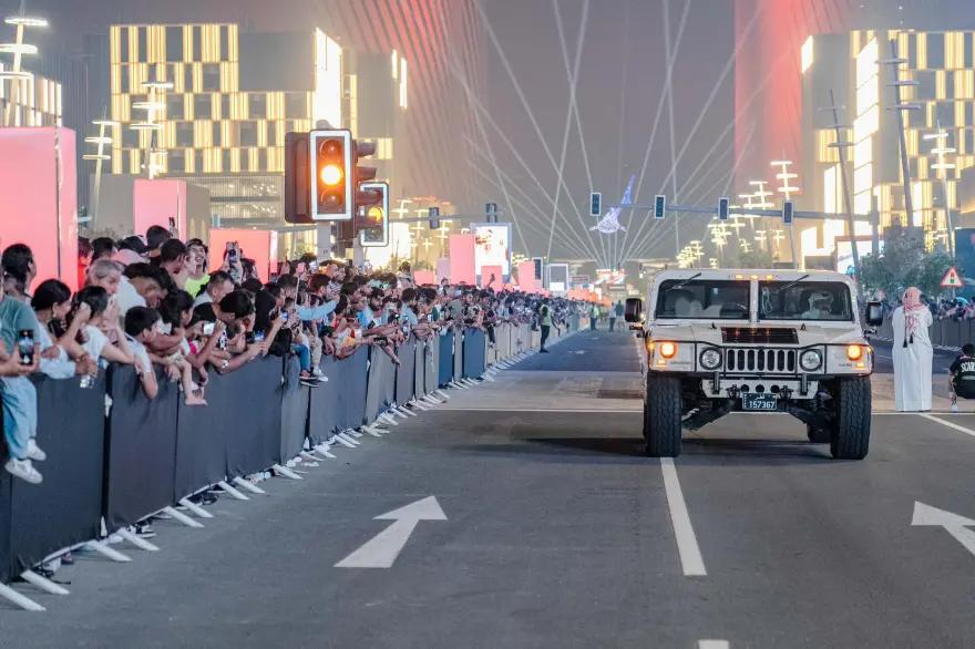 زوار معرض جنيف الدولي للسيارات في قطر عام 2023